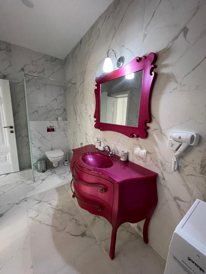 Boutique Hotel Enjoy Sergeyevka Ngoại thất bức ảnh