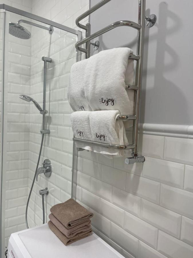 Boutique Hotel Enjoy Sergeyevka Ngoại thất bức ảnh